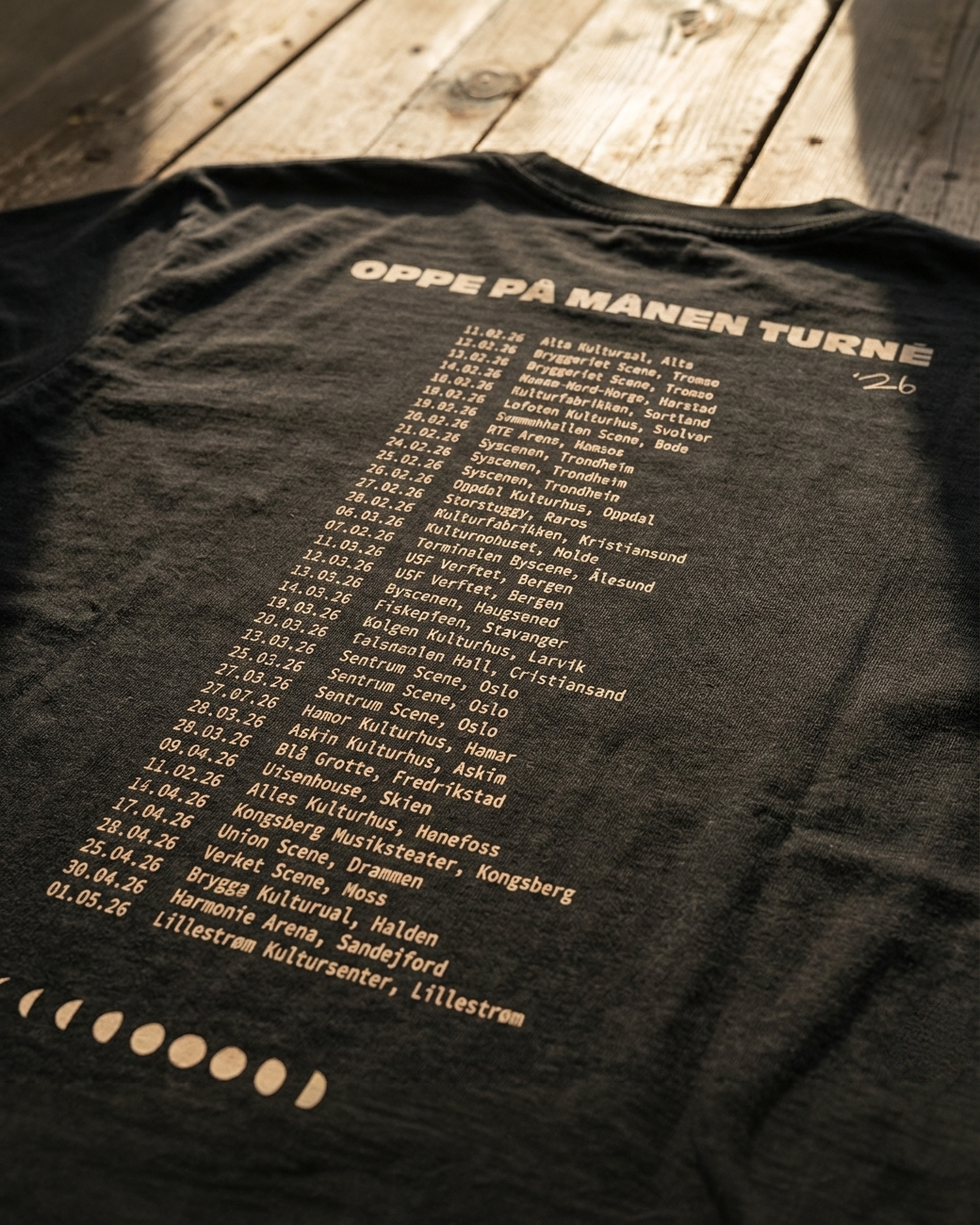 Oppe på månen Turné T-skjorte